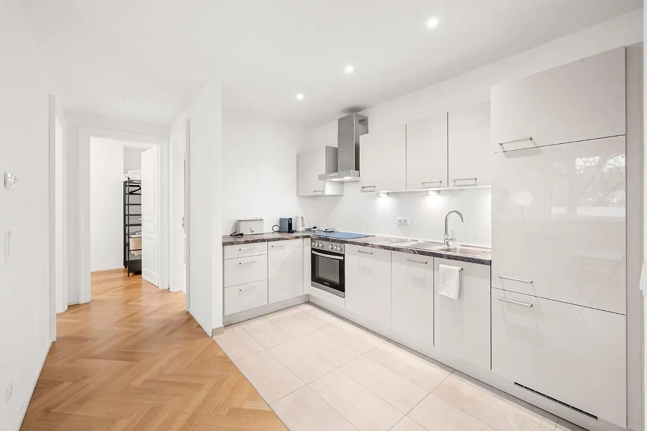 Vienna Chic Residences #Suite 15 0*,